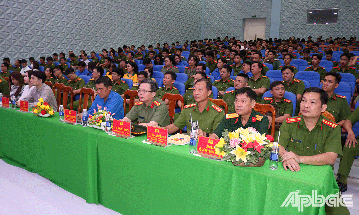 Đại biểu tham dự 