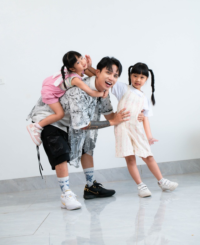 Neko Lê: Thiếu ký ức để cùng con lớn lên thì chẳng bác sĩ nào chữa nổi- Ảnh 1.
