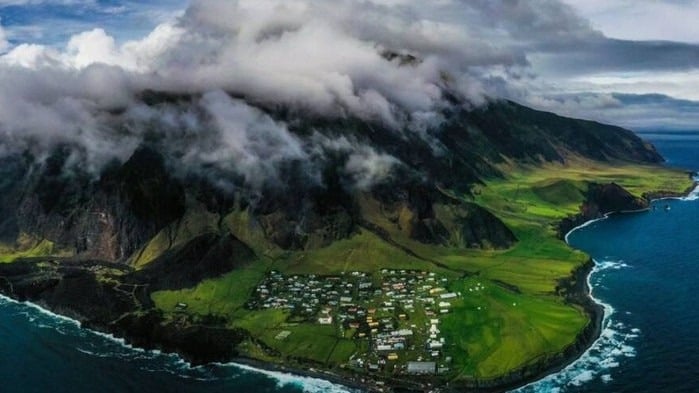 Khám phá Tristan da Cunha - hòn đảo xa xôi nhất thế giới - Ảnh 1.