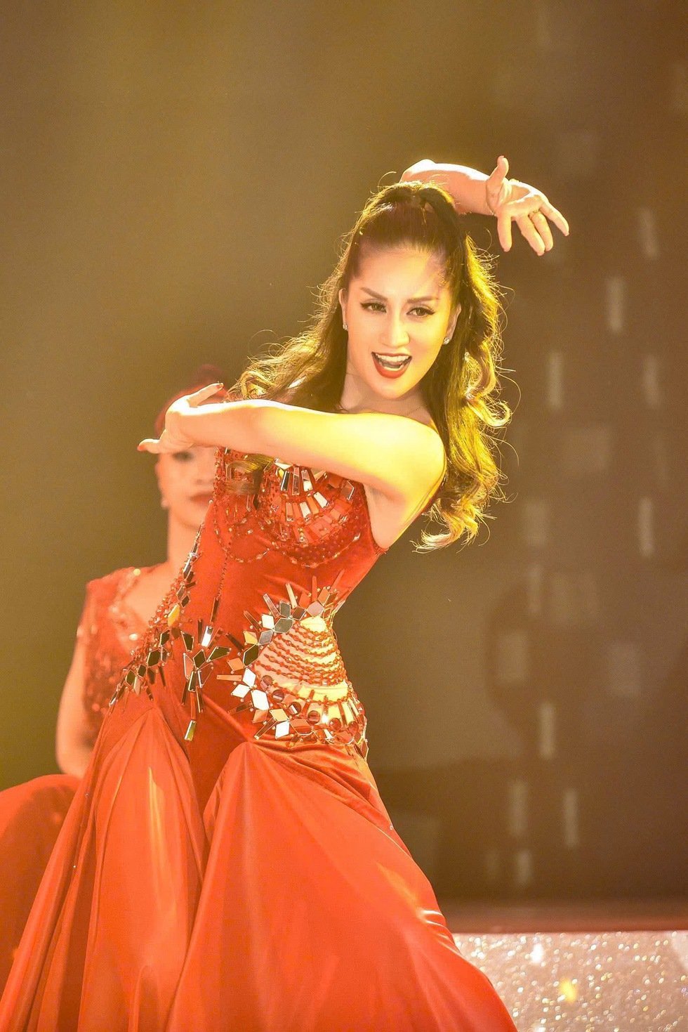'Chơi lớn' kiểu Khánh Thi- Ảnh 5.