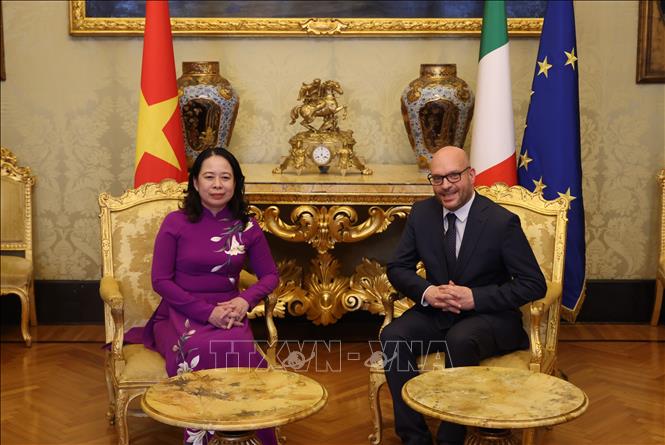 ចំណងជើងរូបថត