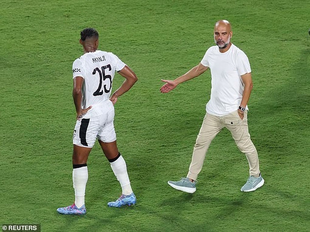 HLV Pep Guardiola tuyên bố bất ngờ khi Man City thua sốc - 1