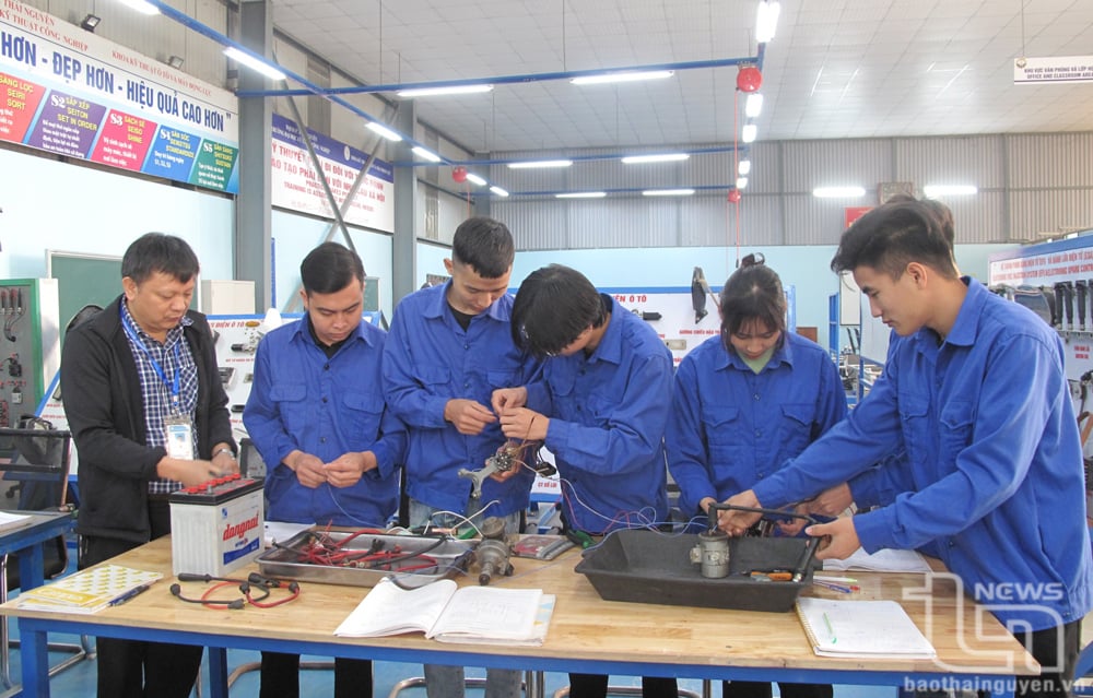 Thái Nguyên có lợi thế về nguồn nhân lực chất lượng cao.