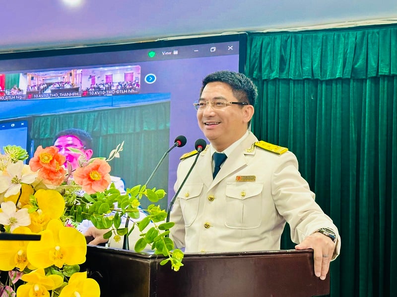 លោក Nguyen Van Thuy កាន់តំណែងជាប្រធានផ្នែកពន្ធដារខេត្ត Thanh Hoa។