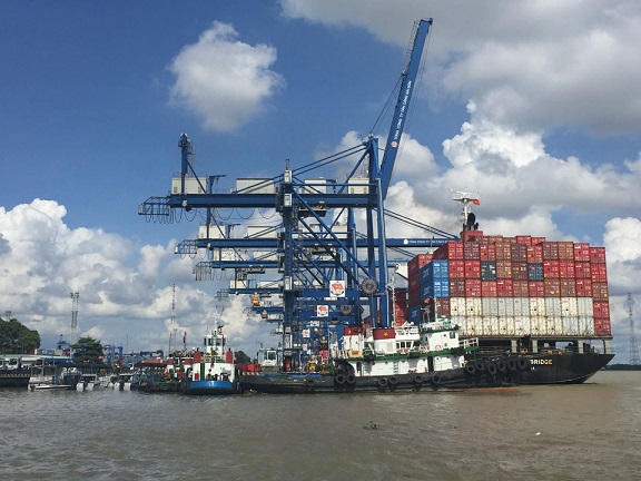 Doanh nghiệp Việt xoay trục trước ‘giờ G’ thuế quan