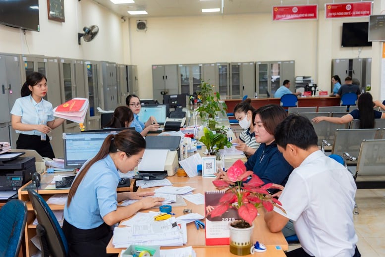 FPT cùng Quảng Ninh triển khai mô hình chính quyền 2 cấp và Trung tâm PVHCC một cấp- Ảnh 2.