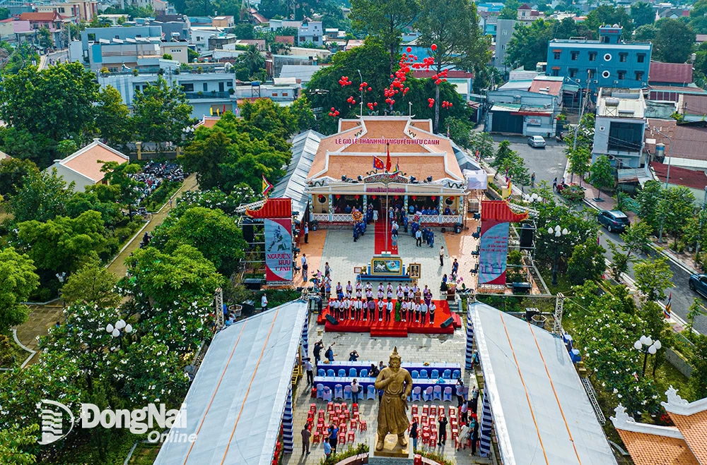 Đông đảo nhân dân Đồng Nai tham gia Lễ Giỗ Lễ Thành hầu Nguyễn Hữu Cảnh năm 2025. Ảnh: Ly Na
