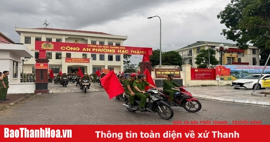 Công an 166 phường, xã ra quân hướng dẫn thủ tục hành chính trong ngày đầu vận hành chính quyền địa phương 2 cấp