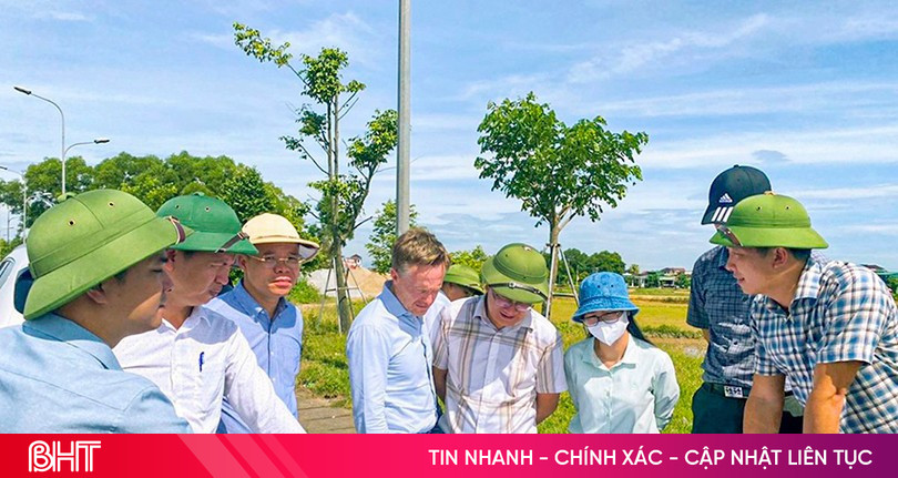 ការអនុម័តគម្រោងហេដ្ឋារចនាសម្ព័ន្ធអាទិភាព និងការអភិវឌ្ឍន៍ទីក្រុង សម្របខ្លួនទៅនឹងការប្រែប្រួលអាកាសធាតុនៅទីក្រុង Ha Tinh