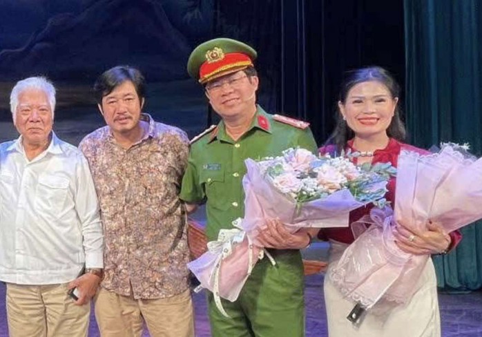 Der Folksong-Abdruck von Nghe An „Don’t Fall“ vom verdienstvollen Künstler Bui Nhu Lai – Foto 3.