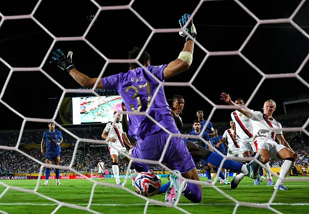 Thấy gì sau thất bại của Man City trước Al Hilal? ảnh 4