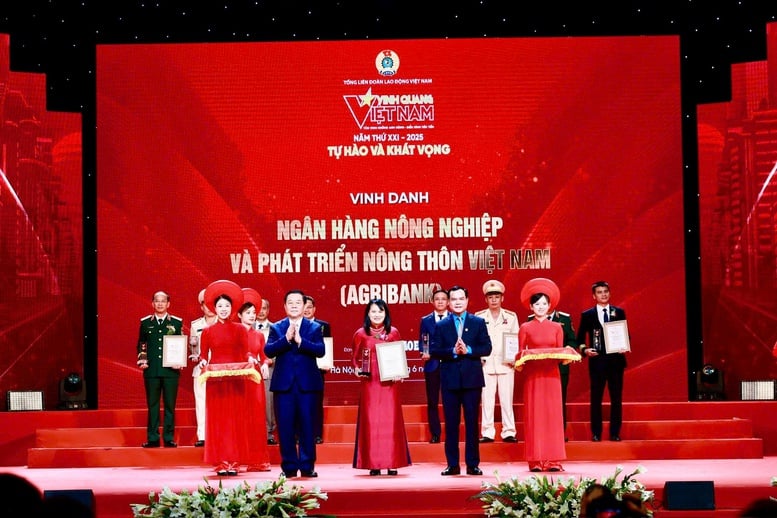 Đảng bộ Agribank: Nòng cốt vững chắc, dẫn dắt chuyển mình toàn hệ thống- Ảnh 3.