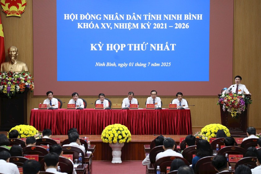 Quang cảnh kỳ họp