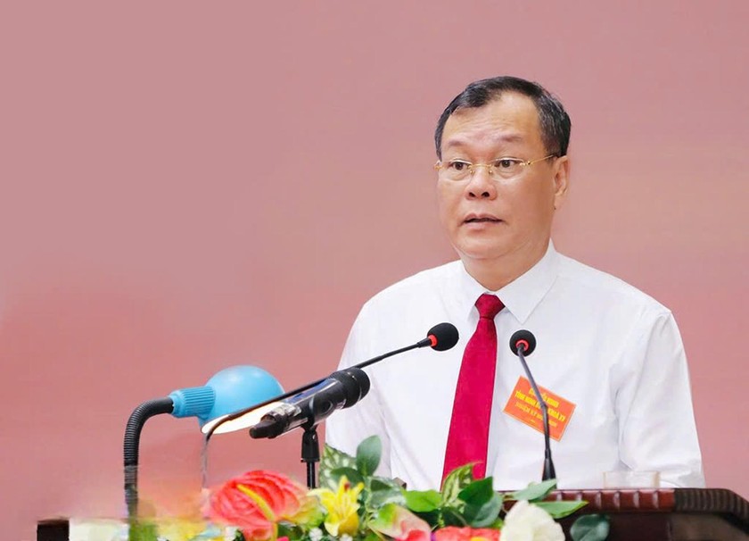 Chủ tịch HĐND tỉnh Ninh Bình Lê Quốc Chỉnh phát biểu bế mạc kỳ họp