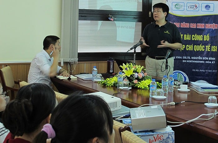 nha-khoa-hoc-viet-co-30-bang-sang-che-voi-cuoc-song-gian-di-hinh-2.jpg