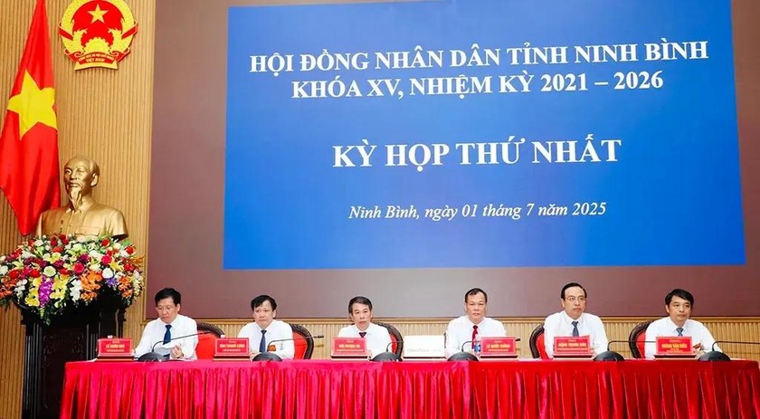 Chủ tọa kỳ họp