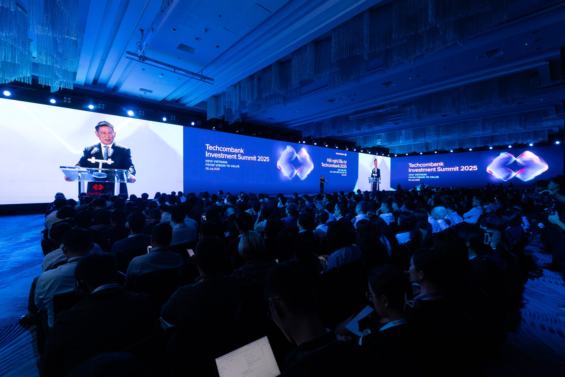 Techcombank Investment Summit 2025 “Việt Nam mới Tầm nhìn kiến tạo giá trị”