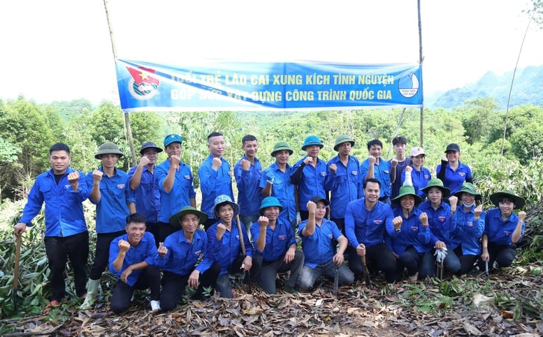 Thi đua cao điểm tình nguyện hỗ trợ thi công Dự án đường dây 500kV Lào Cai – Vĩnh Yên- Ảnh 6.