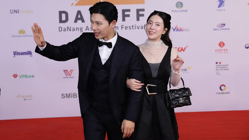 Korean actor Ji Seung Hyun on the red carpet of the closing ceremony of the 2025 Da Nang Asian Film Festival. (Photo: Organizing Committee)