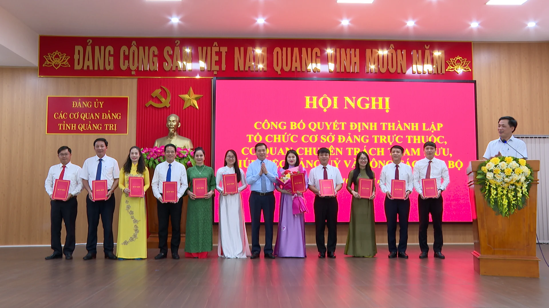 Thành lập 12 tổ chức cơ sở đảng trực thuộc Đảng bộ các cơ quan Đảng tỉnh