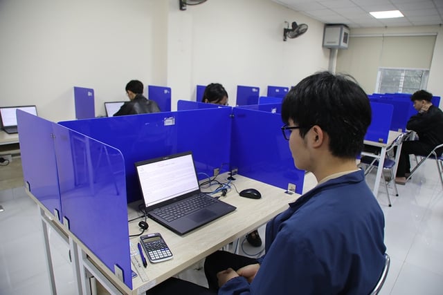 Rào cản lớn nhất trong thi cử trên máy tính là sự công bằng - Ảnh 1.