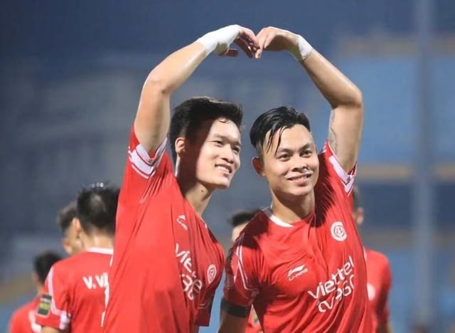 Thị trường chuyển nhượng V-League sôi động, các đội hối hả ‘đi chợ’- Ảnh 1.