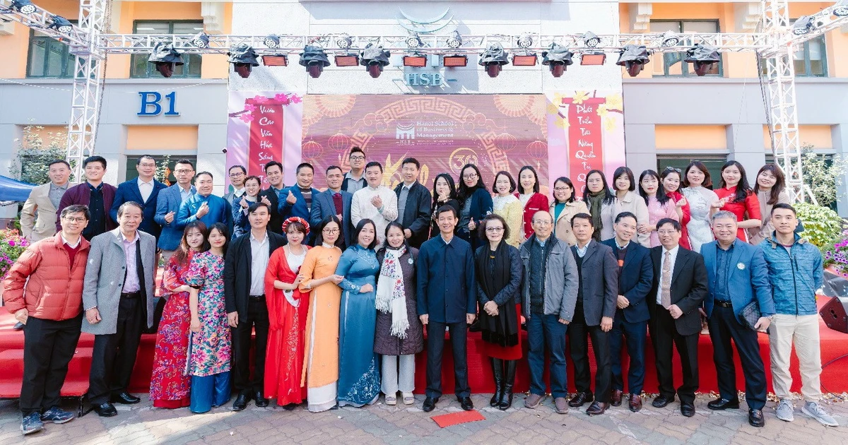 គំរូតែមួយគត់នៃស្វ័យភាពសាកលវិទ្យាល័យដំបូងគេនៅវៀតណាម៖ 'សម្រាប់អ្វីគ្រប់យ៉ាង លើកលែងតែលុយ'
