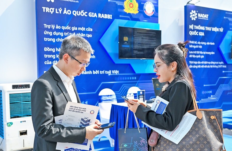 Trợ lý ảo phục vụ chính quyền địa phương hai cấp: Hiệu quả, kịp thời - ảnh 1