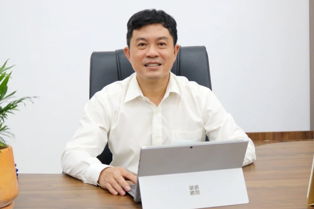 Một bác sĩ làm phó hiệu trưởng trường đại học lớn - 1