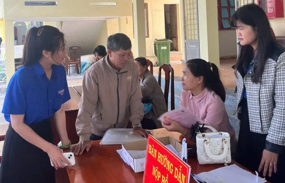 Lâm Đồng: Hơn 1.200 đoàn viên hỗ trợ người dân làm thủ tục hành chính