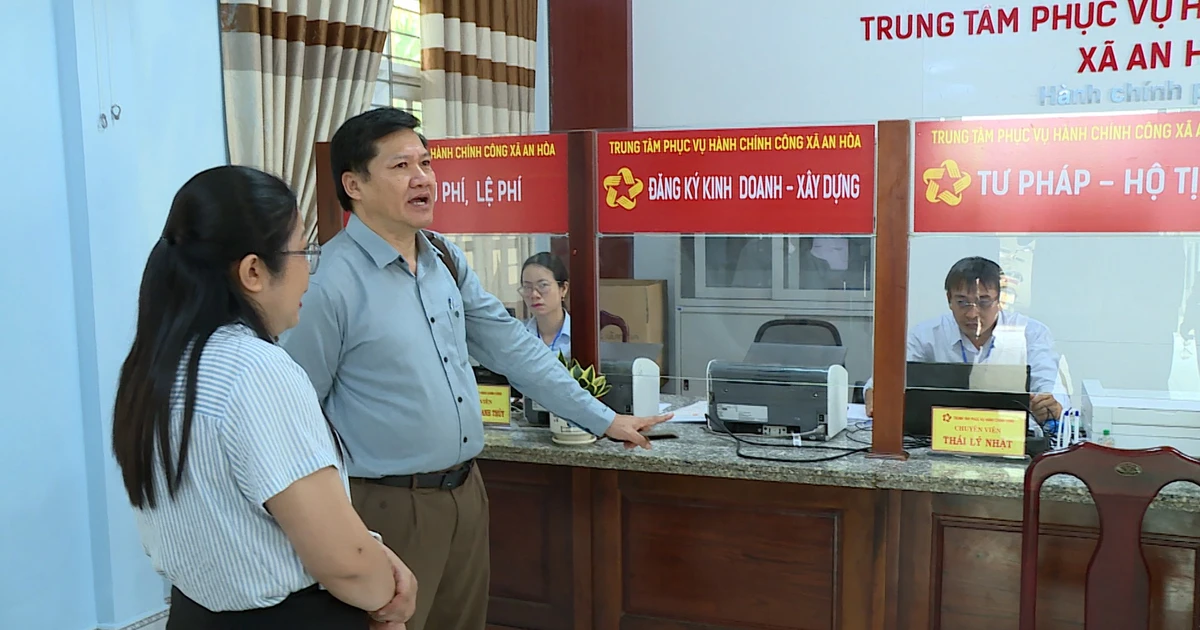 Phó Chủ tịch Thường trực HĐND tỉnh Gia Lai Trương Văn Đạt kiểm tra hoạt động tại xã An Hòa