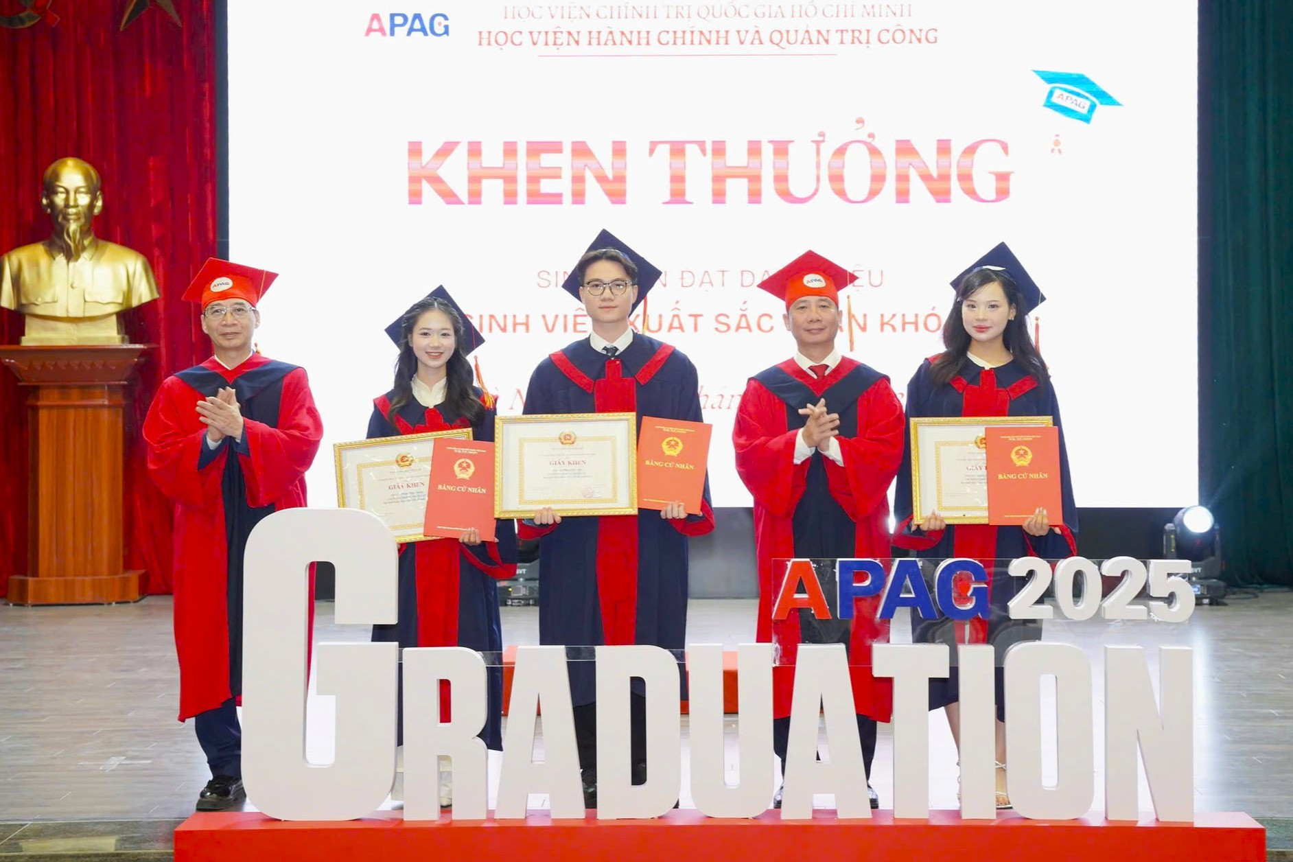 3. Xuất sắc.jpg
