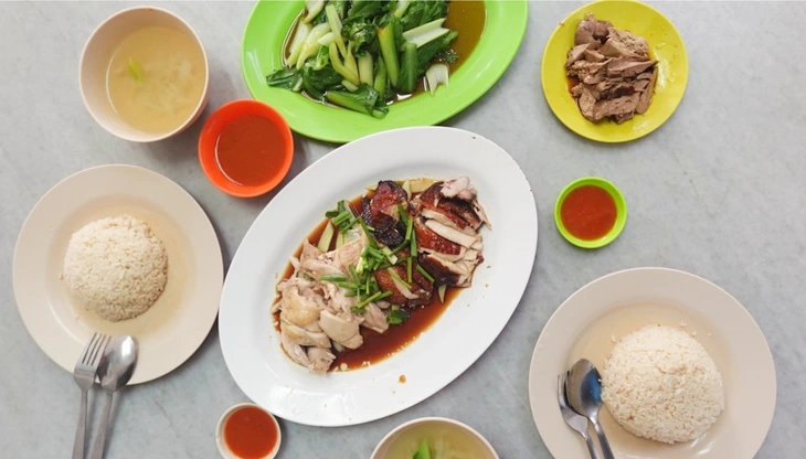 cơm gà Hải Nam - Ảnh 1.