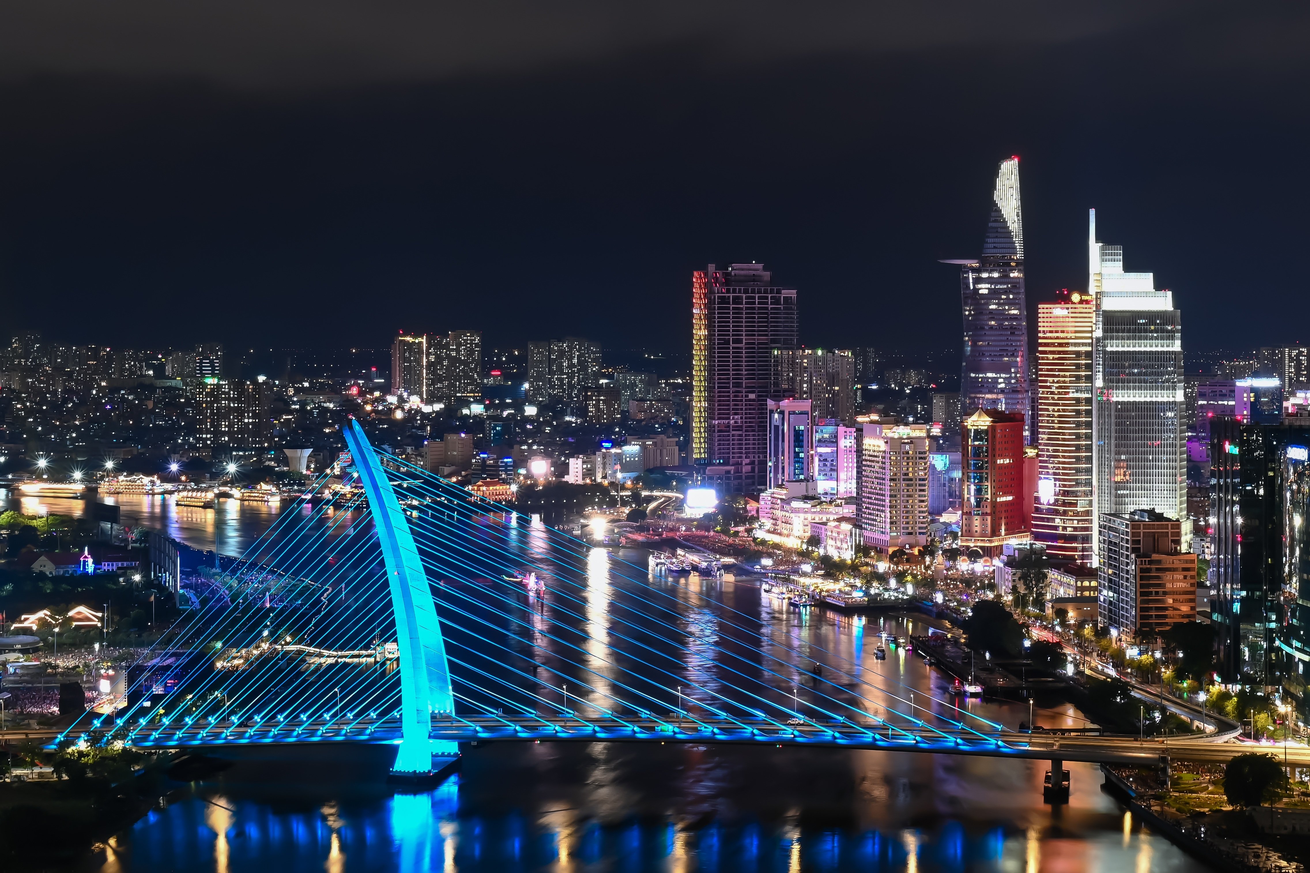 Nhiều tổ chức quốc tế nâng dự báo tăng trưởng GDP của Việt Nam - 1