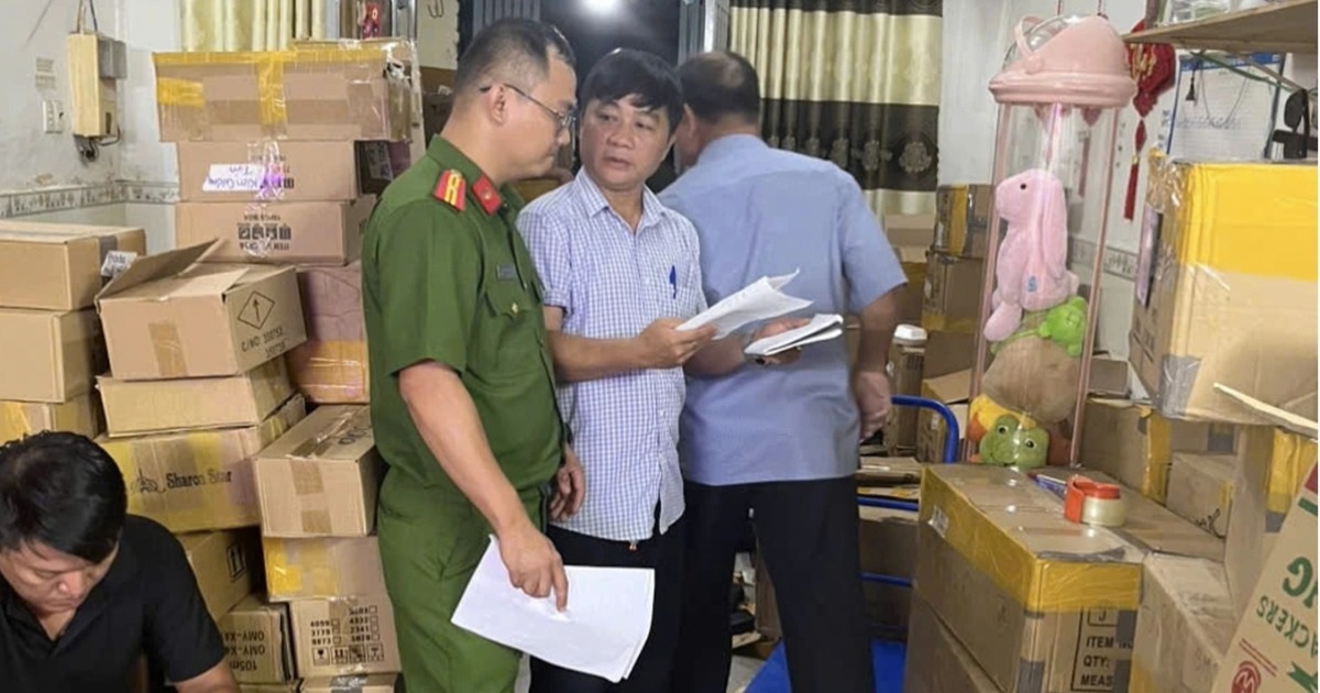 Đề nghị Sở Y tế TPHCM khẩn trương xác minh vụ "10.000 chai nước hoa giả"