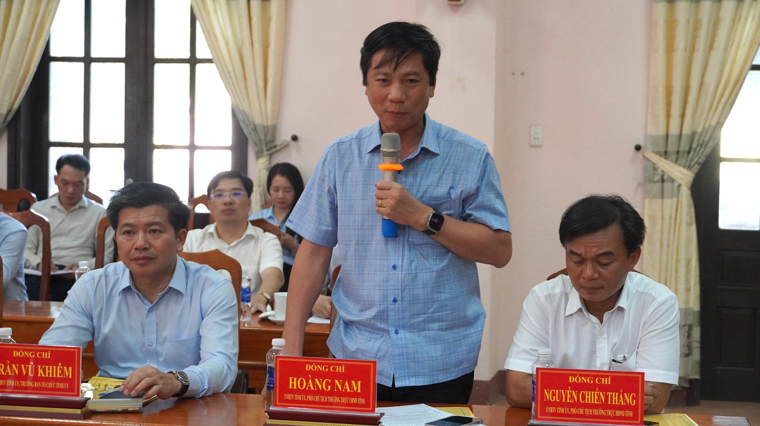 Bí thư Tỉnh ủy Lê Ngọc Quang làm việc với BTV Đảng ủy xã Triệu Phong