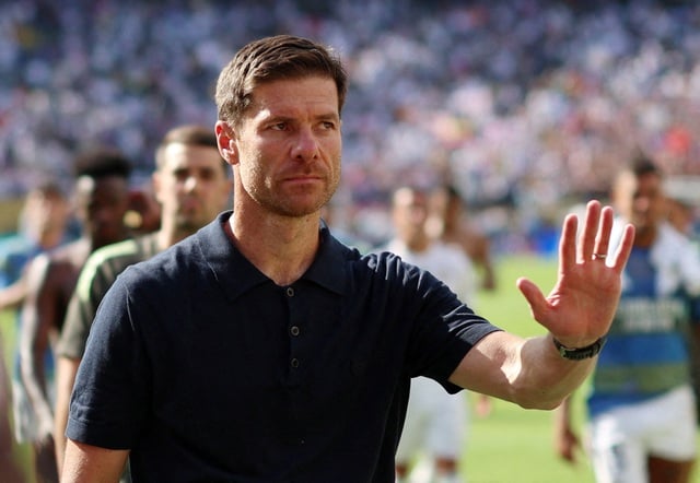 HLV Real Madrid đau đớn và xấu hổ, HLV Enrique sung sướng ngất ngây ‘PSG sẵn sàng vô địch’- Ảnh 1.