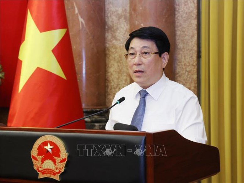 Chủ tịch nước: Mỗi người hãy luôn coi học tập là quyền lợi, trách nhiệm và nghĩa vụ
