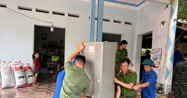 Volunteers to support the construction of the 500kV Lao Cai - Vinh Yen Transmission Line Project