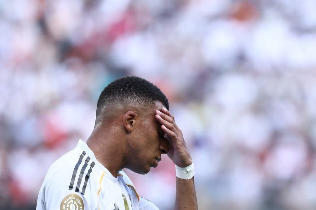 HLV Xabi Alonso nói điều bất ngờ sau khi Real Madrid thua đậm trước PSG - 1