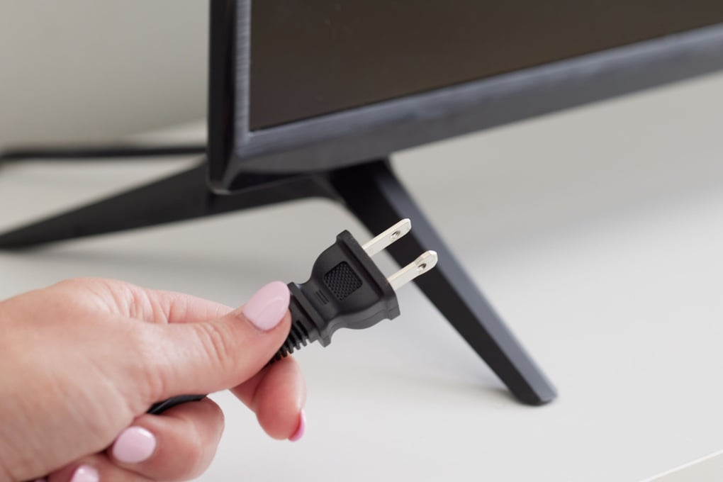 Cắm điện thiết bị ở chế độ chờ cả ngày gây tốn điện ra sao? - 1