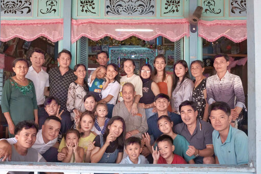 រូបថតគ្រួសារ - ងាយស្រួល ប៉ុន្តែមិនមែនគ្រប់គ្រួសារមានពួកវាទេ។