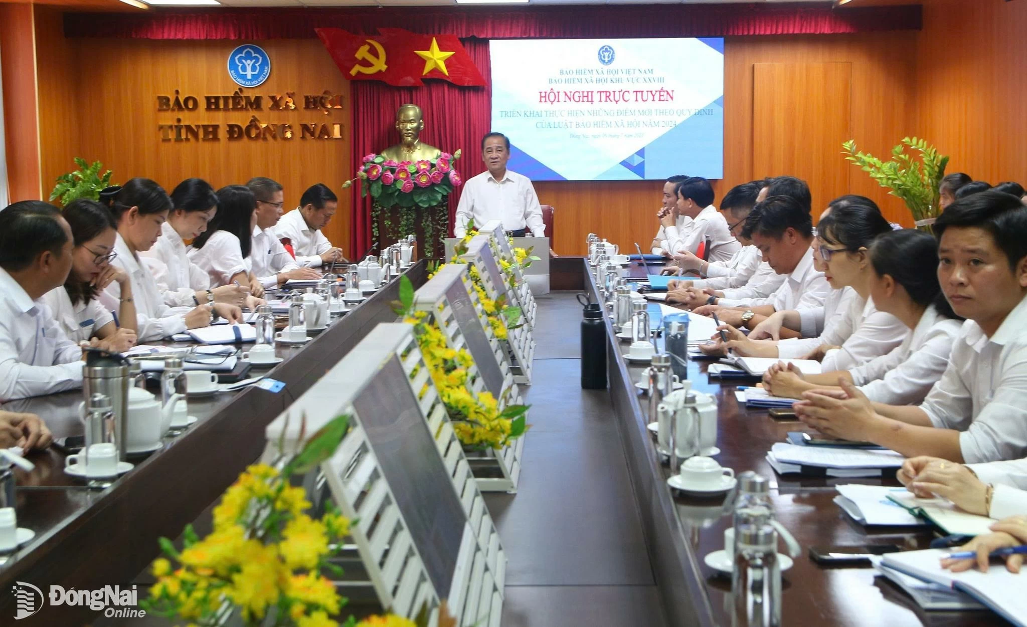 Ông Phạm Minh Thành, Giám đốc BHXH khu vực XXVIII chủ trì hội nghị triển khai Luật BHXH 2024. Ảnh: Mai Minh.