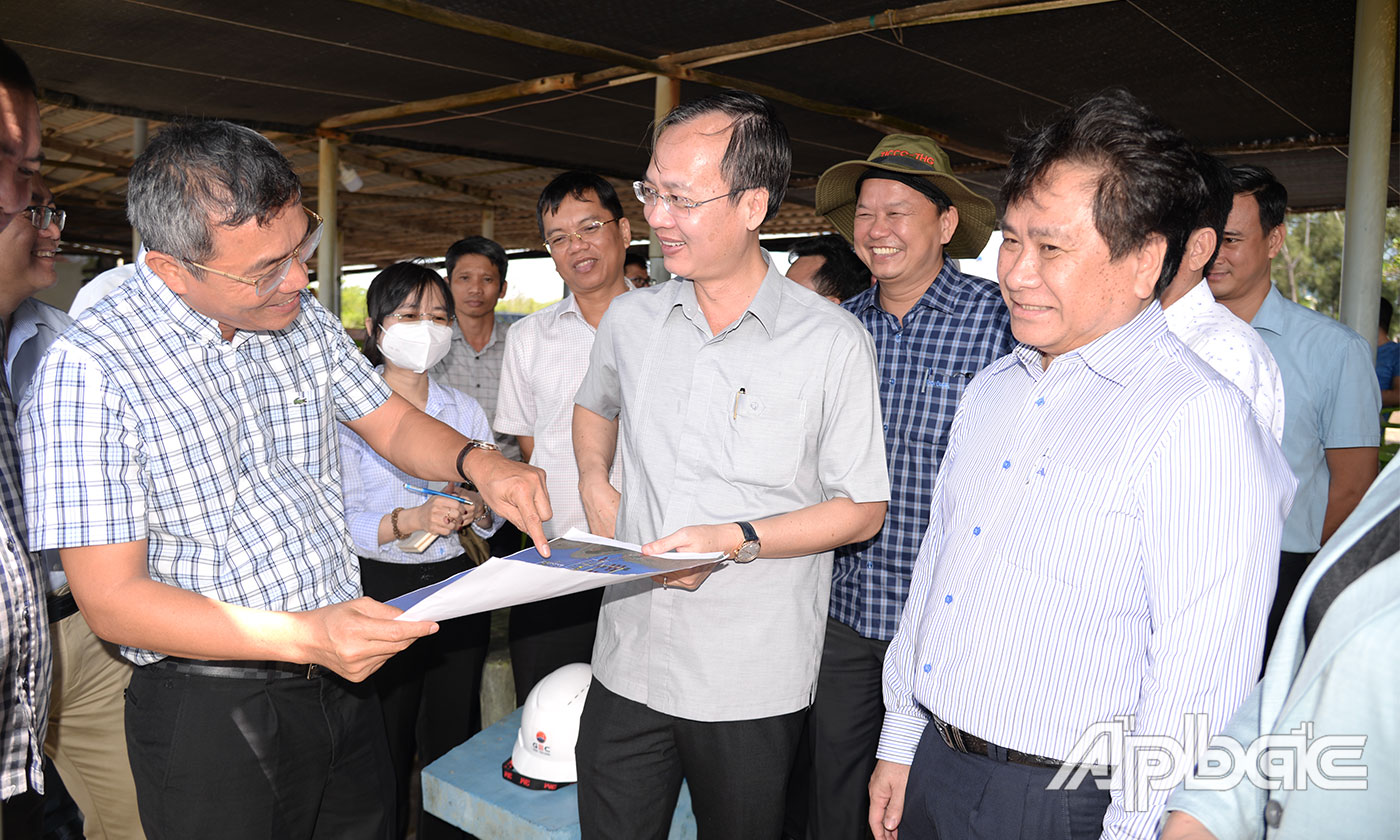 Chủ đầu tư Dự án Nhà máy điện gió Tân Phú Đông 1, 2 báo cáo tình hình khai thác của nhà máy.