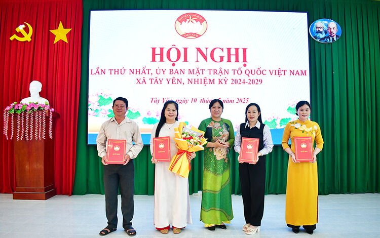 Công bố nhân sự UBMTTQ Việt Nam xã Tây Yên, nhiệm kỳ 2024-2029