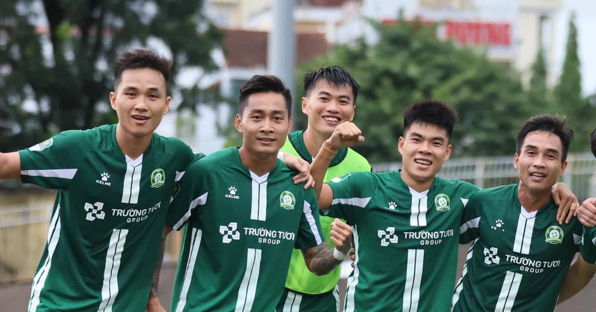 Hụt vé thăng hạng, CLB Bình Phước chia tay 18 cầu thủ và ban huấn luyện