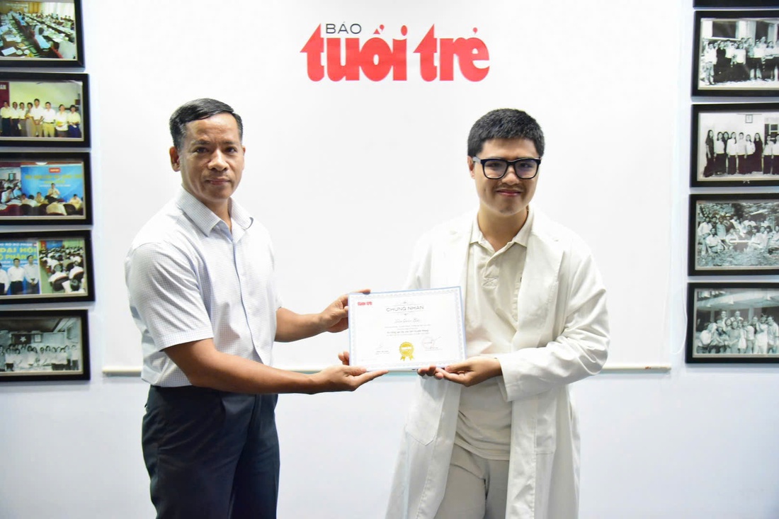 Thêm 46 sinh viên Trường ĐH Hoa Sen hoàn thành khóa học tại báo Tuổi Trẻ - Ảnh 4.