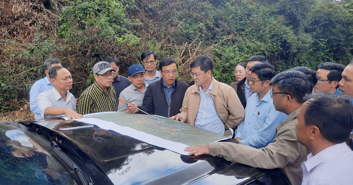 Phó Chủ tịch UBND tỉnh Lâm Đồng Nguyễn Hồng Hải khảo sát các tuyến đường động lực