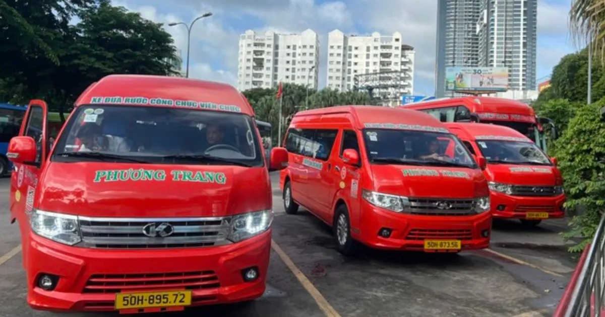 Cán bộ, công chức đi xe đưa rước đến trung tâm hành chính TPHCM tăng