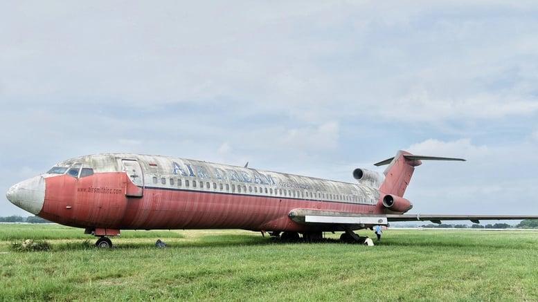 Xử lý tàu bay Boeing 727 bị 'bỏ rơi' ở sân bay Nội Bài như thế nào?- Ảnh 1.
